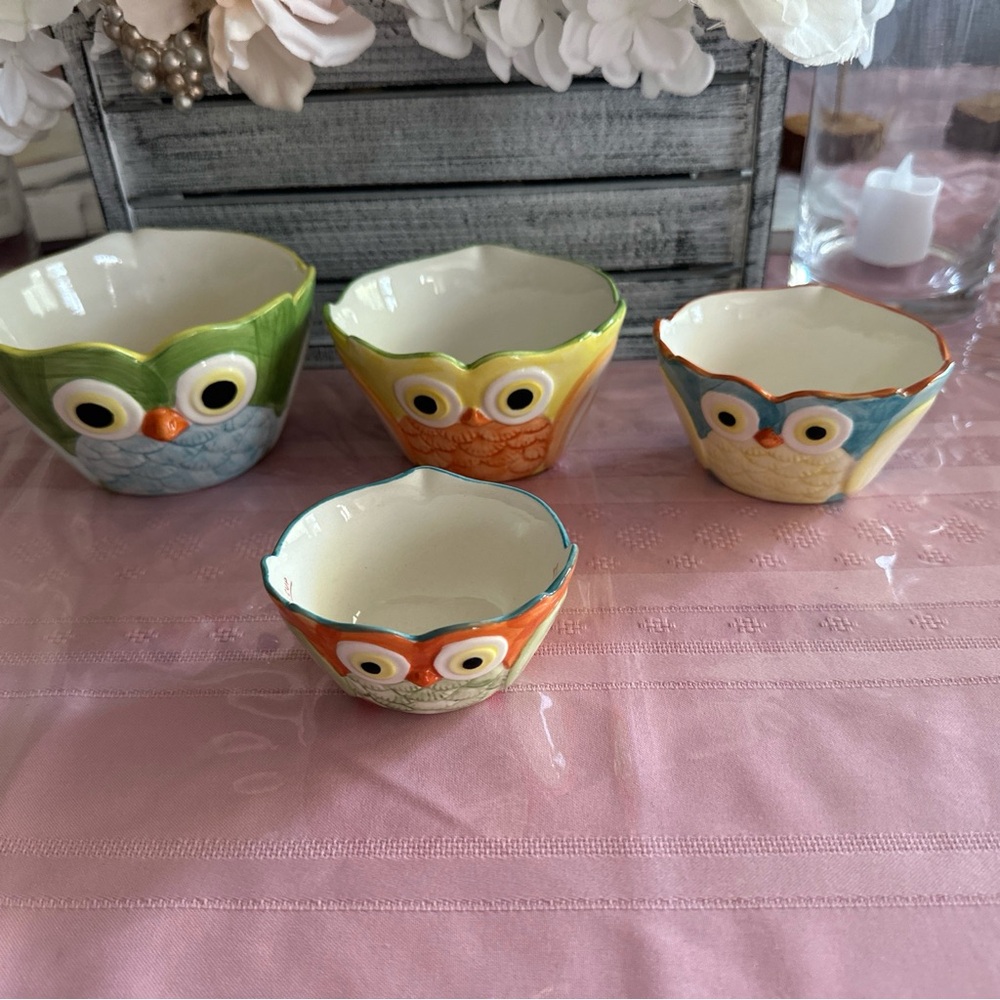 Pier 1 imports set of four measuring cups nesting, hand painted stoneware new